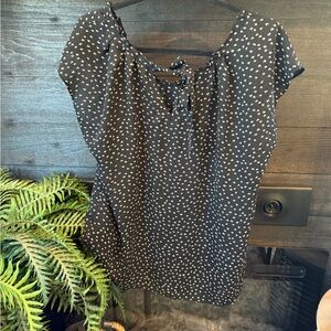 Stylish Black and White Blouse